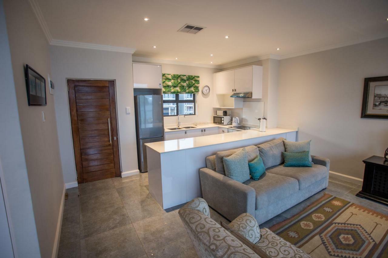 At The Point - Penthouse Plush Perfection